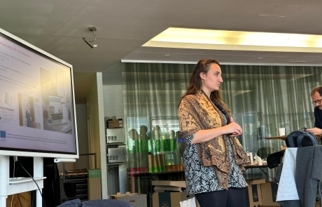 Stefania Melandri from Warrant Hub presenting on the Communication plan